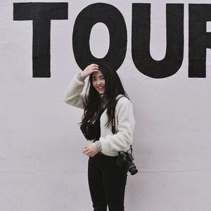 Meet your Posher, Danielle